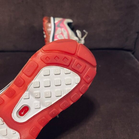 Excellent Pink White NIKE Air Max 2012 Womens 7 US 38 EUR Pink Gum bottoms - Picture 7 of 8